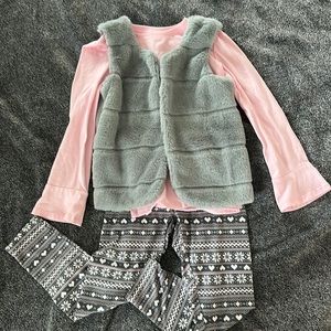 Grey and pink pants outfit with fluffy vest